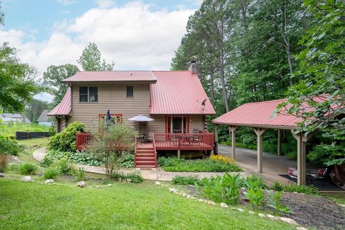 305 Mount Bay Dr, Westminster, SC, 29693-6237 | Card Image