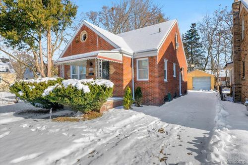 18500 Warwick St, Detroit, MI, 48219-2885 | Card Image