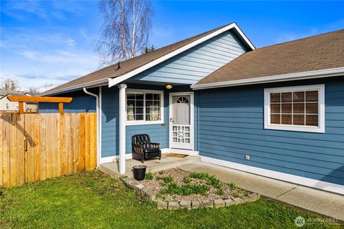 10207 59th Dr Ne, Marysville, WA, 98270-6602 | Card Image