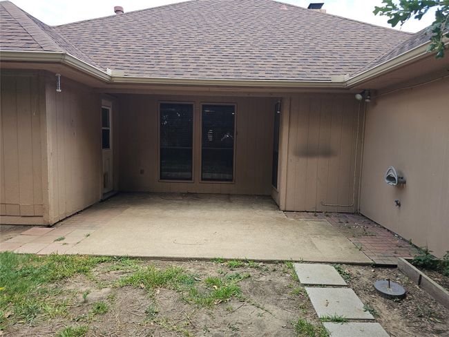 1605 High Crest Ct, House other with 3 bedrooms, 2 bathrooms and null parking in Irving TX | Image 30