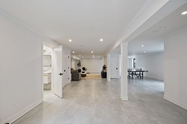 Lower level flex space | Image 33