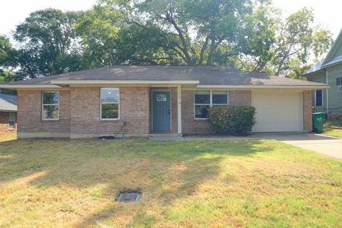 210 Baber St, Brenham, TX, 77833-3136 | Card Image