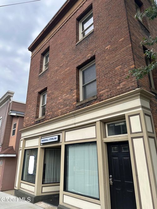 29 Elm St, Glens Falls, NY, 12801-3500 | Card Image