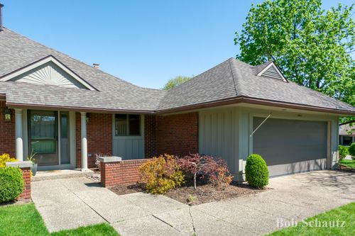 3454 Charlevoix Dr Se, Grand Rapids, MI, 49546-7054 | Card Image