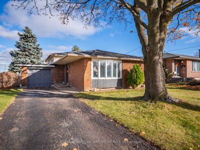 781 Hillcrest Rd, House other with 3 bedrooms, 2 bathrooms and 3 parking in Pickering ON | Image 2