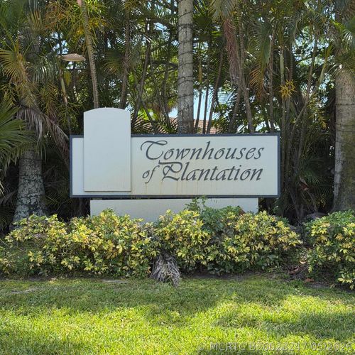 4700-4700 Nw 9th Ct, Plantation, FL, 33317-1438 | Card Image