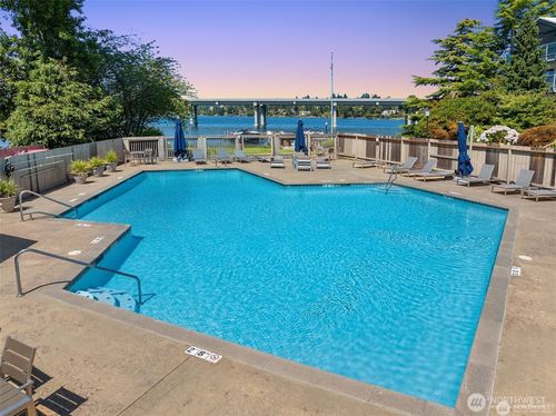 116-2501 Canterbury Ln E, Seattle, WA, 98112-2563 | Card Image
