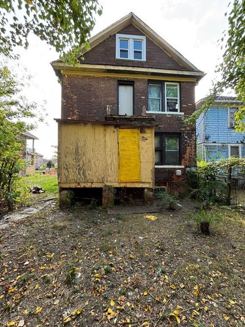 9401 Ravenswood St, Detroit, MI, 48204-4513 | Card Image
