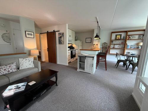 45-327 Bridges Resort Circle, Warren, VT, 05674 | Card Image