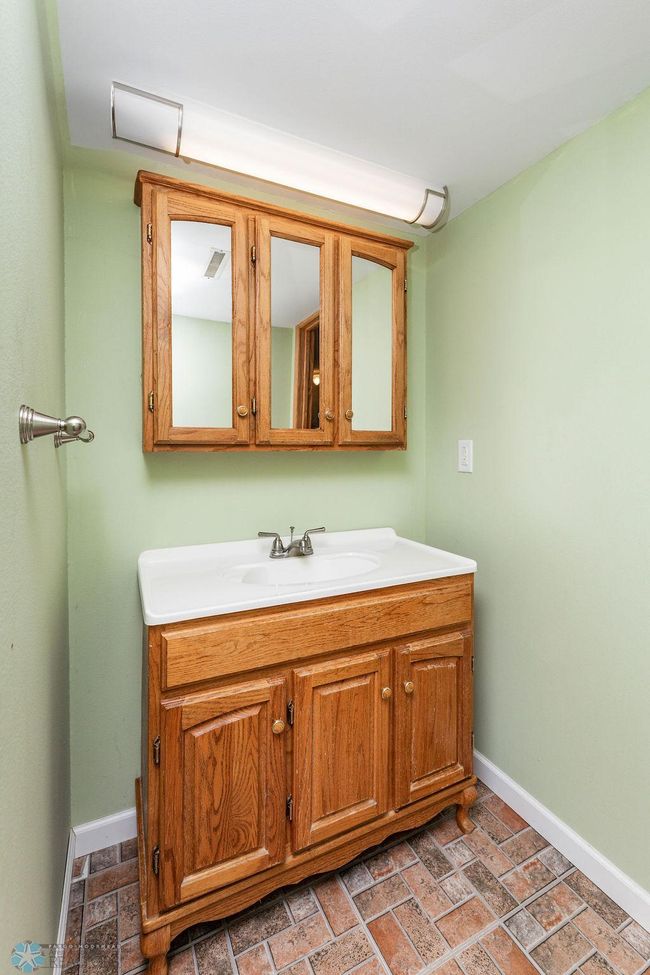 69172(32of40).jpg | Image 32