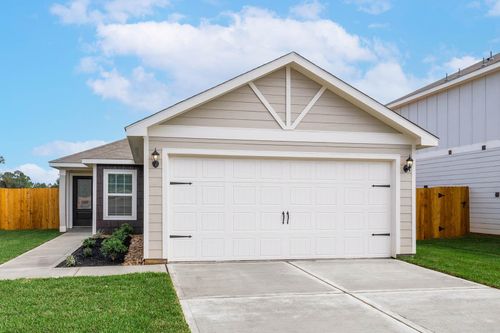 16475 Honeysuckle Hill Dr, Conroe, TX, 77303-4710 | Card Image