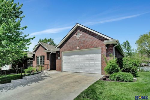 3901 S 79th St, Lincoln, NE, 68506-5985 | Card Image