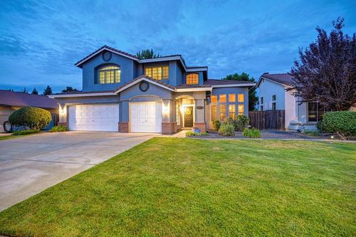 1071 Caragh Street, Roseville, CA, 95747 | Card Image
