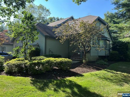 88 Easedale Rd, Wayne, NJ, 07470-2487 | Card Image