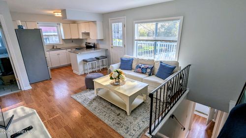 433 Garfield Ln, Avon-by-the-sea, NJ, 07717-3100 | Card Image