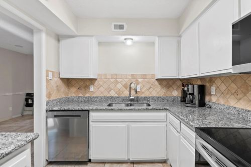 apt-241-7900 Westheimer Rd, Houston, TX, 77063-3057 | Card Image