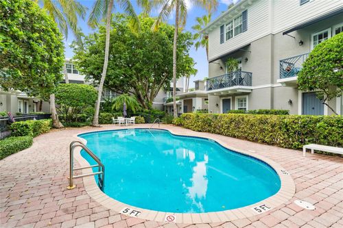 2243 Ne 9th Ave, Wilton Manors, FL, 33305-2202 | Card Image