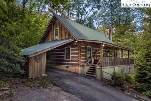 110 Forest Run, Sugar Mountain, NC, 28604-9660 | Card Image