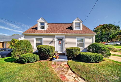 417 Marshall Dr, Erie, PA, 16505-1840 | Card Image