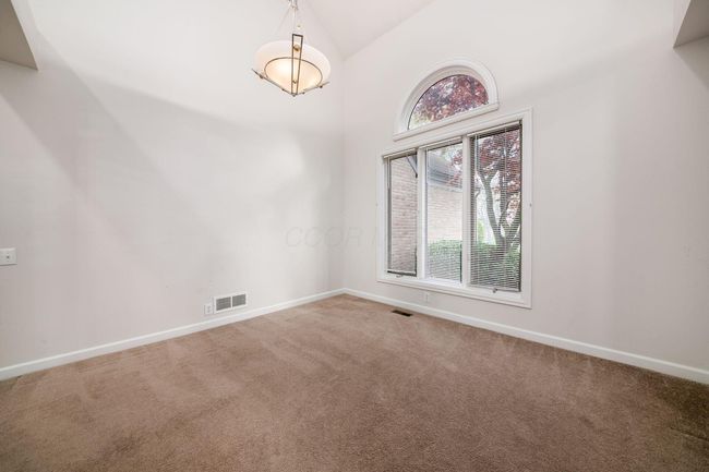 7635 Forest Knoll Dr, House other with 4 bedrooms, 3 bathrooms and null parking in Dublin OH | Image 7