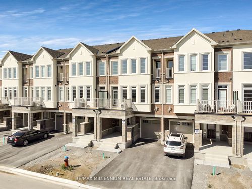 32 Paisley Dr, Bradford, ON, L3Z4P2 | Card Image