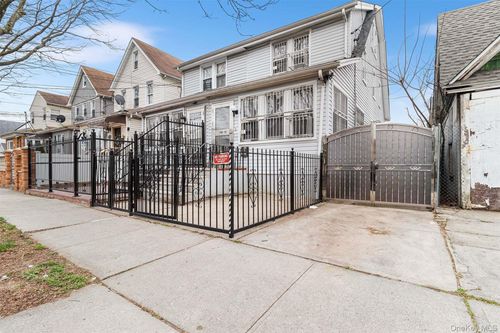 145-51 Arlington Ter, Jamaica, NY, 11435-5417 | Card Image