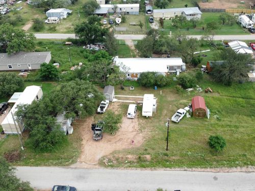 601 Breezy Ln, Kingsland, TX, 78639-4312 | Card Image