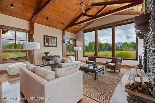 6240 Prickly Pear Ln, Jackson, WY, 83001-9574 | Card Image