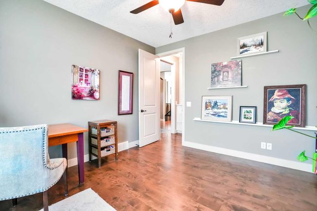 511 Evergreen Circle Sw, House other with 3 bedrooms, 3 bathrooms and 4 parking in Calgary AB | Image 6