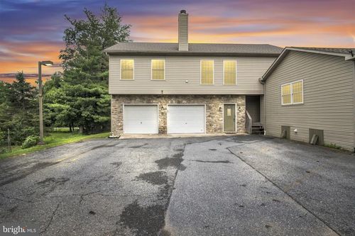 c-1301 Colonial Club Dr, HARRISBURG, PA, 17112 | Card Image
