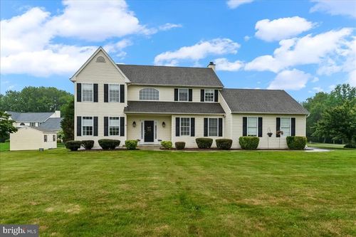 205 Warwick Ct, Oxford, PA, 19363-4235 | Card Image