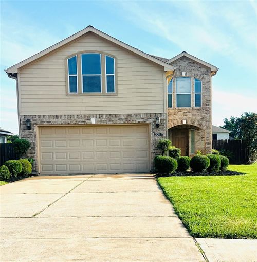 5806 Coastal Way, Houston, TX, 77085 | Card Image