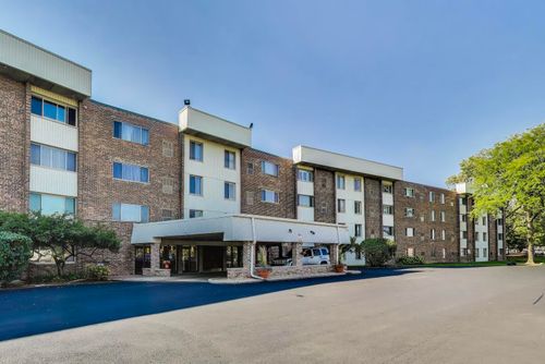 109-841 N York St, Elmhurst, IL, 60126-1248 | Card Image