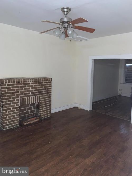 3009 Ridgewood Ave, BALTIMORE, MD, 21215-6210 | Card Image