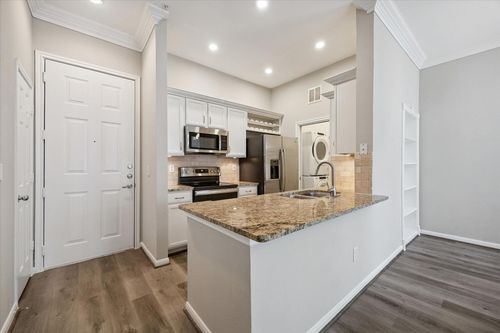 4053-5353 Memorial Drive, Houston, TX, 77007 | Card Image