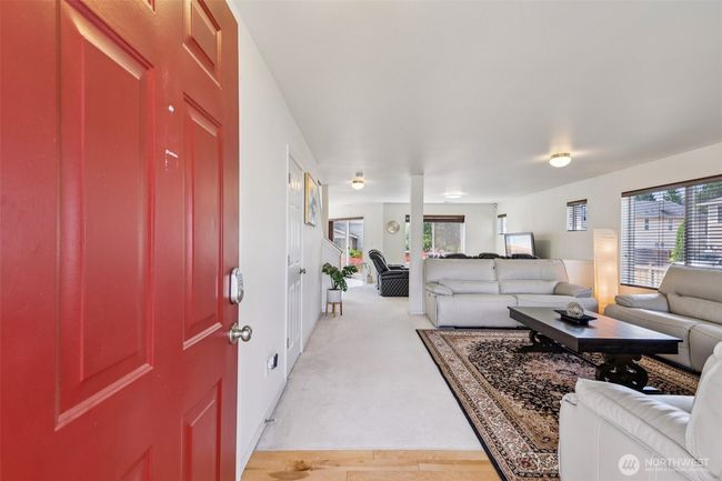 29709 217 Th Pl Se, House other with 3 bedrooms, 3 bathrooms and 2 parking in Kent WA | Image 5