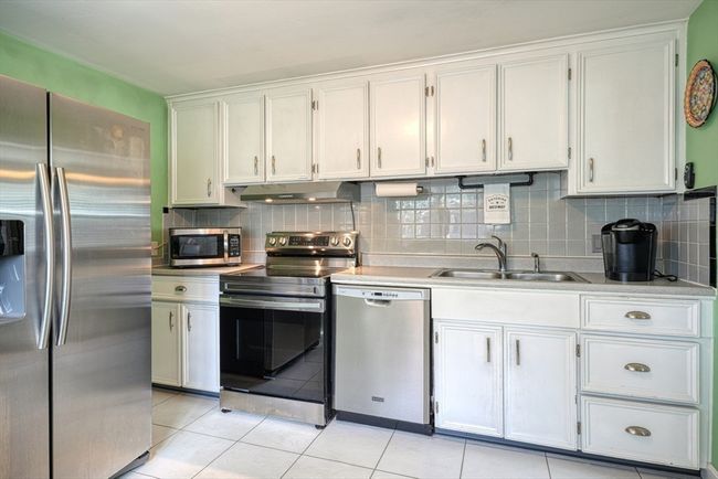52 Main St, House other with 3 bedrooms, 1 bathrooms and 4 parking in Medway MA | Image 9