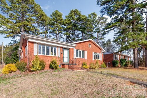 1708 Miles Ct, Charlotte, NC, 28216-5108 | Card Image
