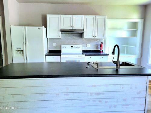 a-809 W 4th Street, Joplin, MO, 64801 | Card Image
