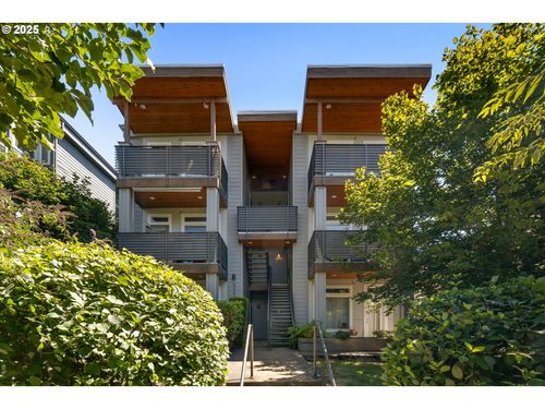 4-4040 N Montana Ave, Portland, OR, 97227-1199 | Card Image