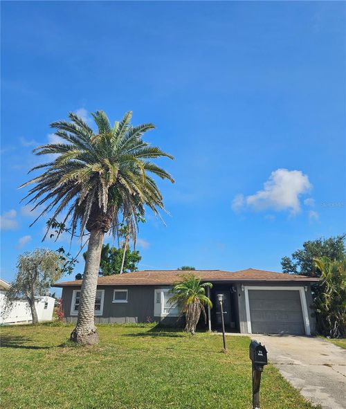 11 Golfview Rd, Rotonda West, FL, 33947-2231 | Card Image