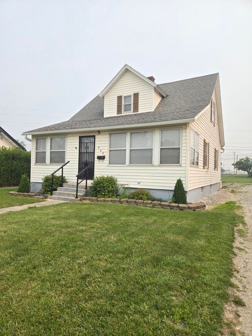 946 E Spring St, Saint Marys, OH, 45885-2444 | Card Image