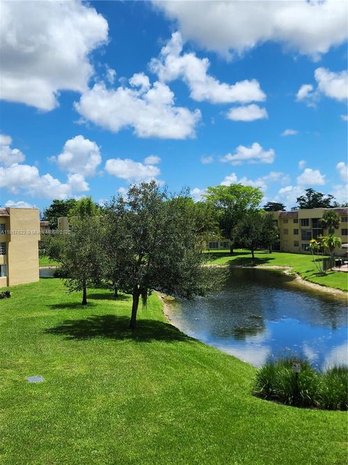 apt-307-6020 Nw 64th Ave, Tamarac, FL, 33319-2290 | Card Image