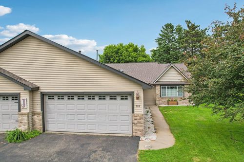 504 Meadows Dr, Hammond, WI, 54015-9668 | Card Image