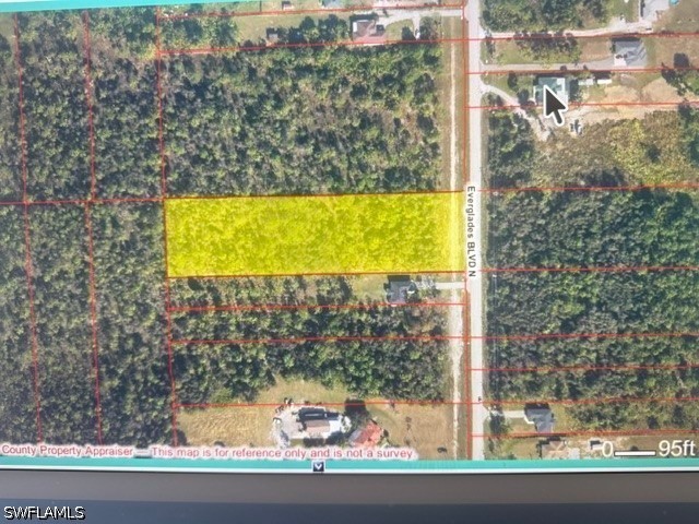 Land in Naples