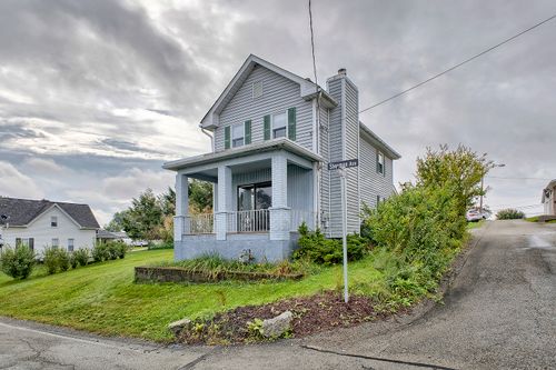 912 Sherman Ave, Irwin, PA, 15642-3742 | Card Image