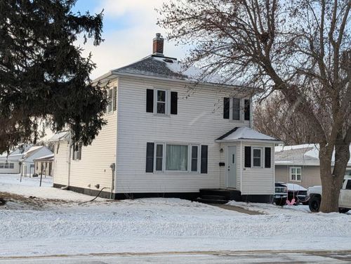 96 7th St Sw, Wells, MN, 56097-1812 | Card Image