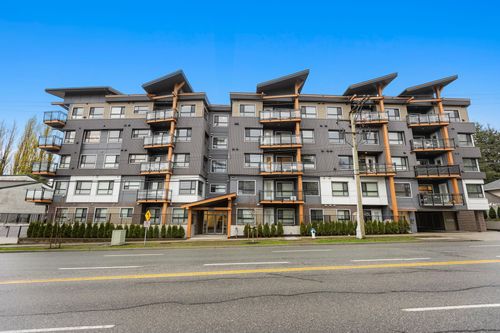 303 - 33568 George Ferguson Way, Condo with 2 bedrooms, 2 bathrooms and 1 parking in Abbotsford BC | Card Image
