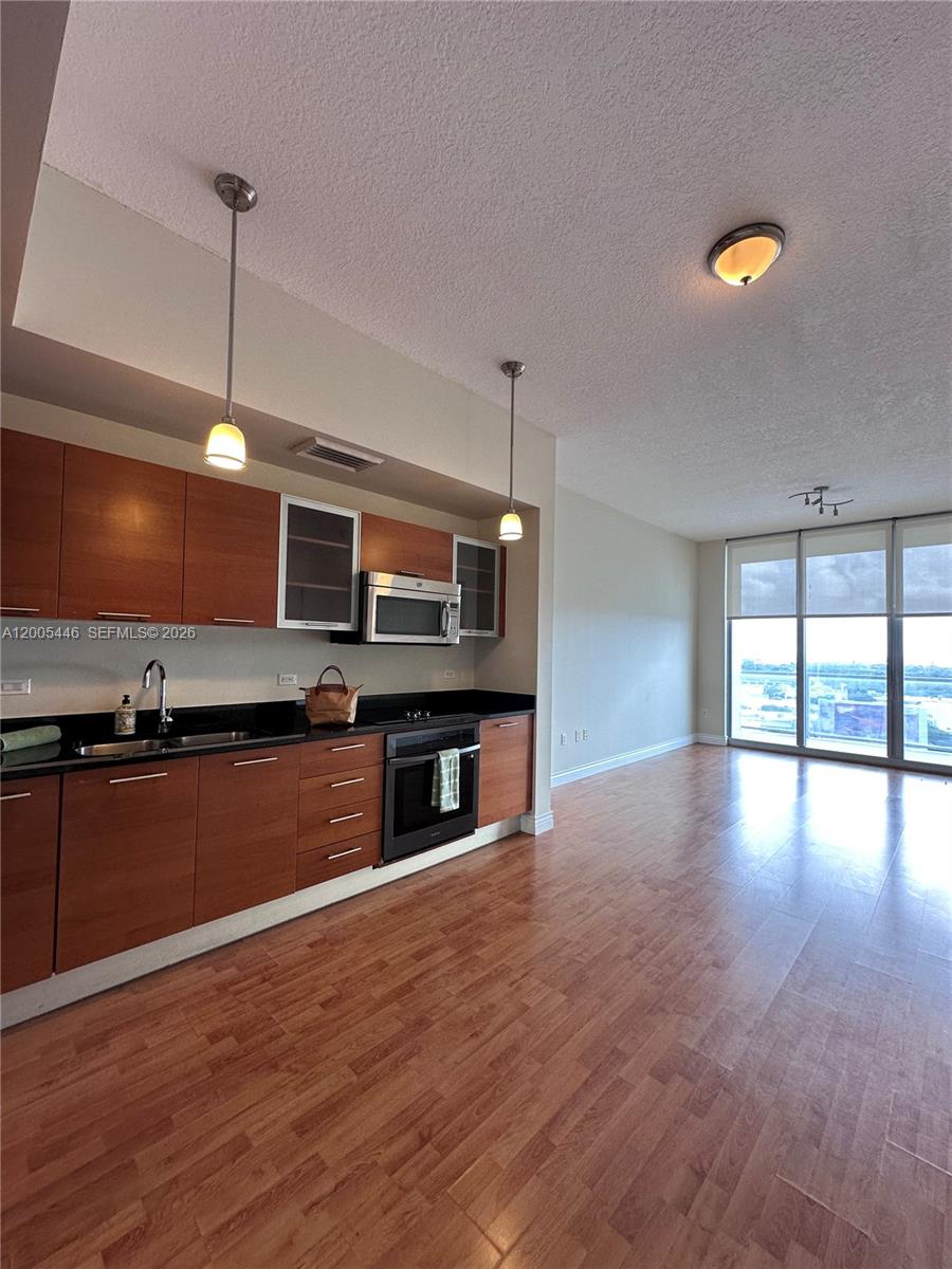 Residential Lease in Miami 3
