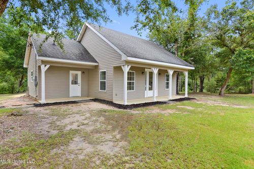 8228 Henley Rd, Pass Christian, MS, 39571-9597 | Card Image